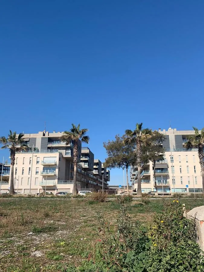 Badalona Beach Apartment 0*,